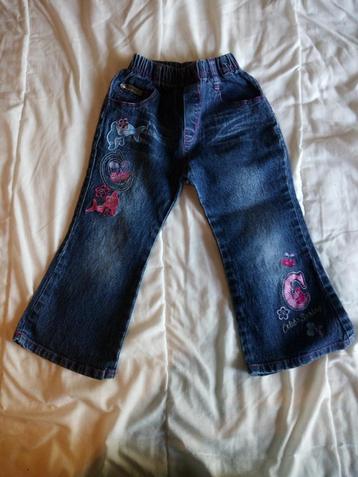 Jeans met borduurwerk 