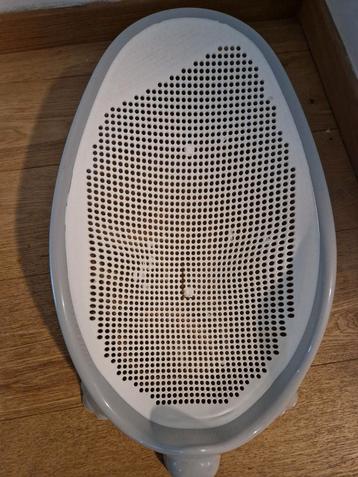 Badzitje beschikbaar voor biedingen