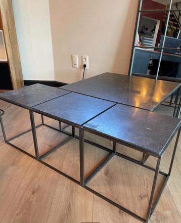 Stenen (salon)tafels beschikbaar voor biedingen