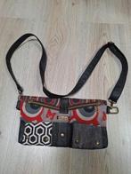 Desigual handtas met lederen schouderband, Ophalen of Verzenden, Zo goed als nieuw, Rood, Handtas