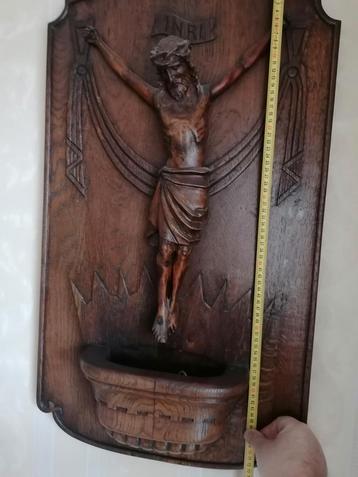 Statue du Christ antique sur plaque de chêne, Enlèvement