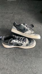 Nike Sneakers maat 38, Gebruikt, Jongen of Meisje, Schoenen, Ophalen of Verzenden