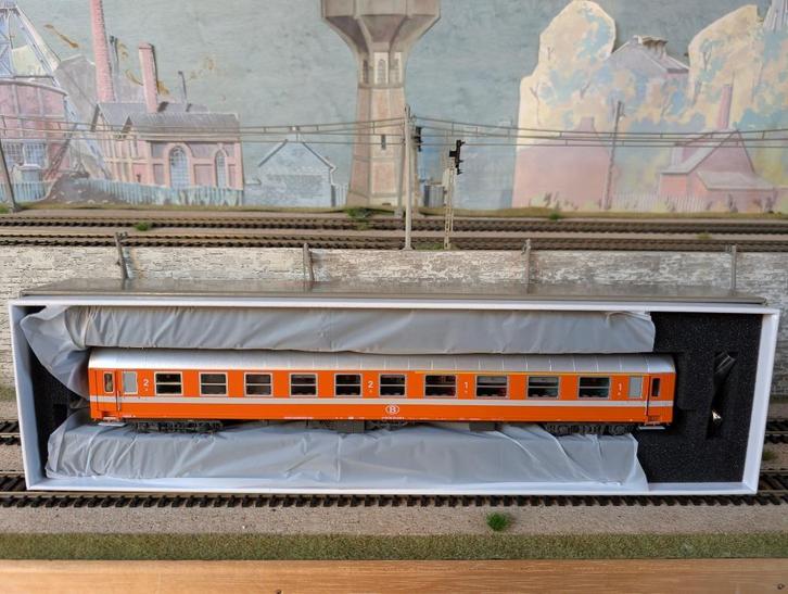 NMBS SNCB Lsmodels 42182 | I4 A4 B2 | 1e/2e Klasse | C1  |, Hobby en Vrije tijd, Modeltreinen | H0, Nieuw, Wagon, Gelijkstroom