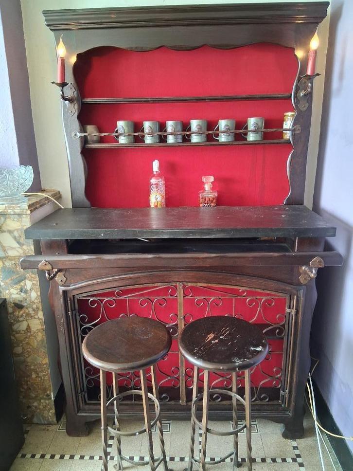 Bar en bois de châtaignier et fer forgé, Antiquités & Art, Antiquités | Meubles | Armoires, Enlèvement