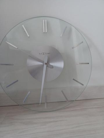 Wandklok Nextime beschikbaar voor biedingen