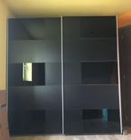 Schuifdeurkast zwart, 150 tot 200 cm, Met hangruimte, Modern, 50 tot 75 cm
