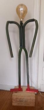 Handgemaakte staande lampman., Bois, 100 à 150 cm, Enlèvement ou Envoi, Neuf