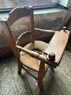Oude kleine kinderstoel met gaatjes, Antiek en Kunst, Ophalen