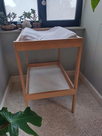 Verzorgingstafel verschoningstafel ikea beschikbaar voor biedingen