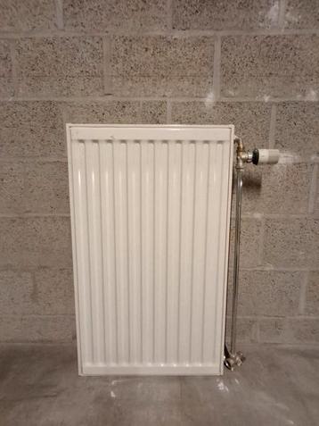 witte gietijzeren radiator voor centrale verwarming beschikbaar voor biedingen