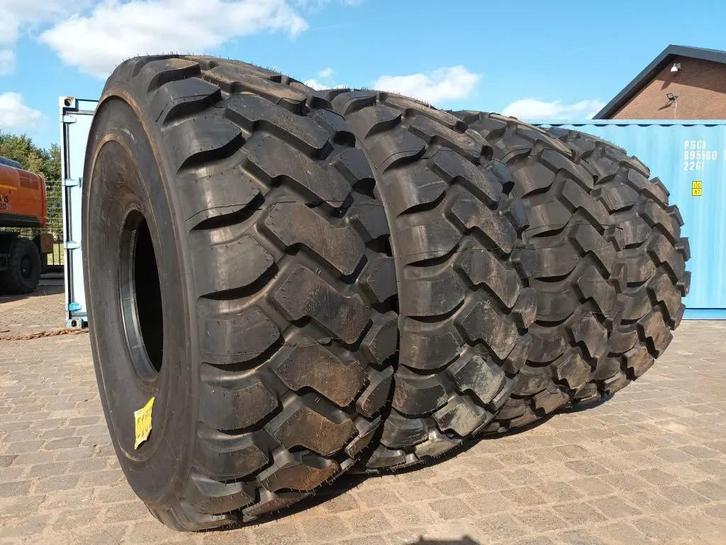 Michelin Unused 26.5R25 XHA, Articles professionnels, Machines & Construction | Pièces