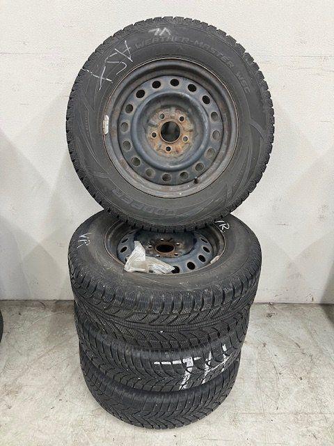 Winterset Mitsubishi ASX Cooper Weather-Master 215/70 R16, Auto-onderdelen, Banden en Velgen, Banden en Velgen, Winterbanden, 16 inch