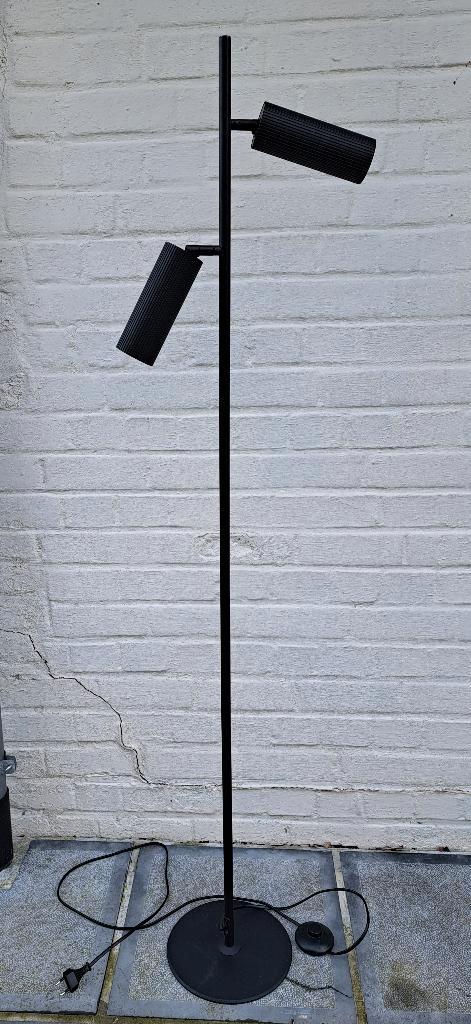 lampadaire lampe de lecture deux points lumineux, comme neuf, Maison & Meubles, Lampes | Lampadaires, Comme neuf, 100 à 150 cm