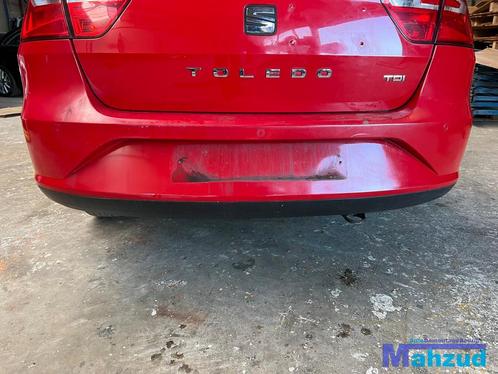 SEAT TOLEDO 4 Rood achterbumper 2012-2019, Auto-onderdelen, Carrosserie, Bumper, Seat, Achter, Gebruikt, Ophalen of Verzenden