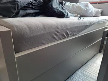 Slaapkamer voor tieners. beschikbaar voor biedingen