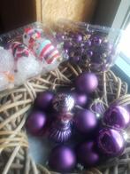 Paarse Kerstballen en mannetjes, Ophalen of Verzenden, Zo goed als nieuw