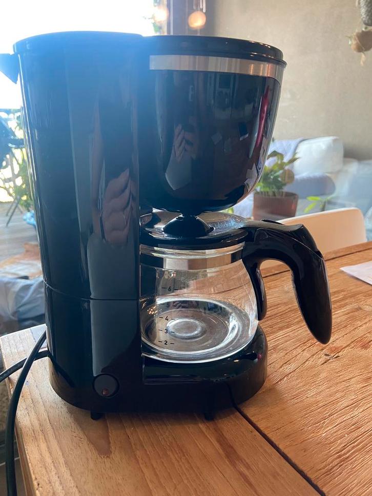 Koffiezetapparaat Tefal 6 kopjes zwart / roestvrij, Elektronische apparatuur, Koffiezetapparaten, Gemalen koffie, Koffiemachine