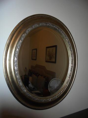 Spiegel / Ovaal / 78 x 69 cm / Geslepen glas  beschikbaar voor biedingen