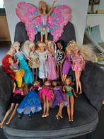 Mooie verzameling Barbie poppen en allerlei attributen, Enlèvement ou Envoi, Comme neuf, Vêtements