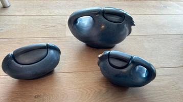 Blauw porseleinen potten provençals beschikbaar voor biedingen