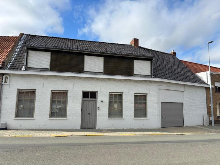 Instapklare, op te frissen rijwoning, Immo, Huizen en Appartementen te koop, Provincie West-Vlaanderen, 200 tot 500 m², Tussenwoning