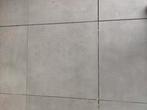 Tegel grijs 60x60, dikte 1cm, 34.56m2 beschikbaar, €13/m2, Ophalen, Nieuw, Vloertegels