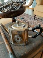Verzilverde, antieke theepot, Ophalen of Verzenden