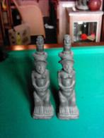 Koppel stenen baaldjes Afrikaanse mannen, Ophalen