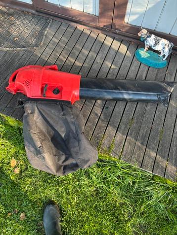 Souffleur aspirateur de feuilles  beschikbaar voor biedingen