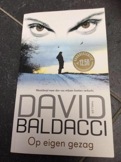 David Baldacci - Op eigen gezag, Livres, Thrillers, Comme neuf, Enlèvement ou Envoi