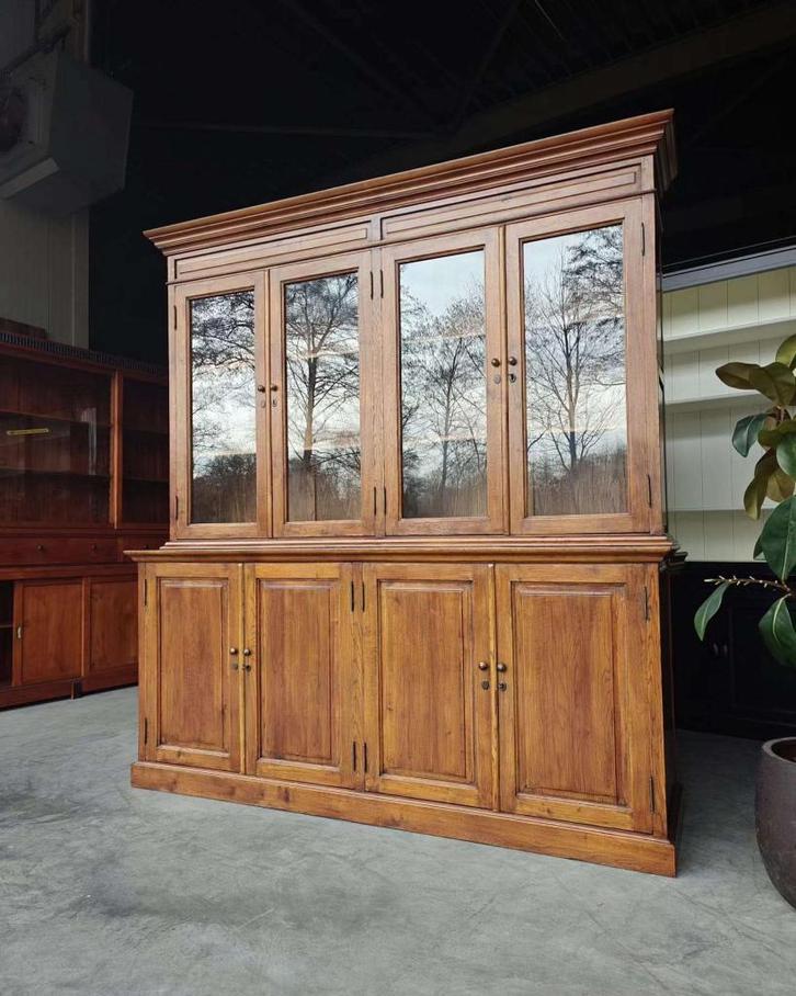 Zeer mooie eikenhouten winkelkast | Hoge Buffetkast  #2620, Antiquités & Art, Antiquités | Meubles | Armoires, Enlèvement ou Envoi