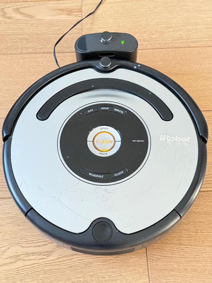 iRobot Roomba 555 Robotstofzuiger / Draadloze stofzuiger, Electroménager, Aspirateurs, Utilisé, Aspirateur robot, Réservoir, Enlèvement