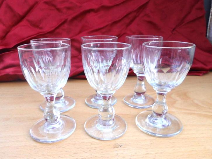 Antieke borrelglazen / dreupelglazen (6 stuks), Antiek en Kunst, Antiek | Glaswerk en Kristal, Ophalen of Verzenden