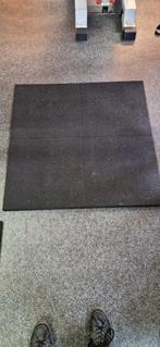 Dalles de sol en caoutchouc noir 1mx1mx2,5cm pour salle de s, Gebruikt, Ophalen