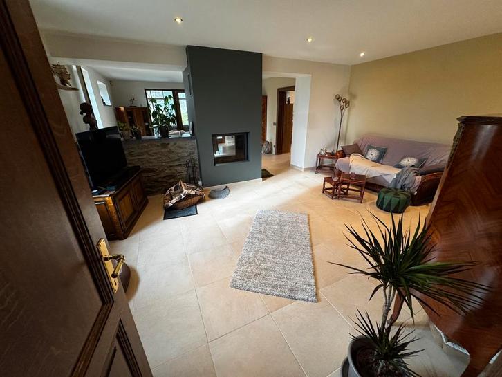 Gezellige gemeubelde  woning te huur, Immo, Huizen te huur, Provincie Limburg, Vrijstaande woning, Direct bij eigenaar, C