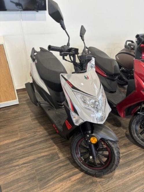 Scooter GTS Enzo, Fietsen en Brommers, Scooters | Vespa, Nieuw, Overige modellen, Klasse B (45 km/u), Benzine, Ophalen