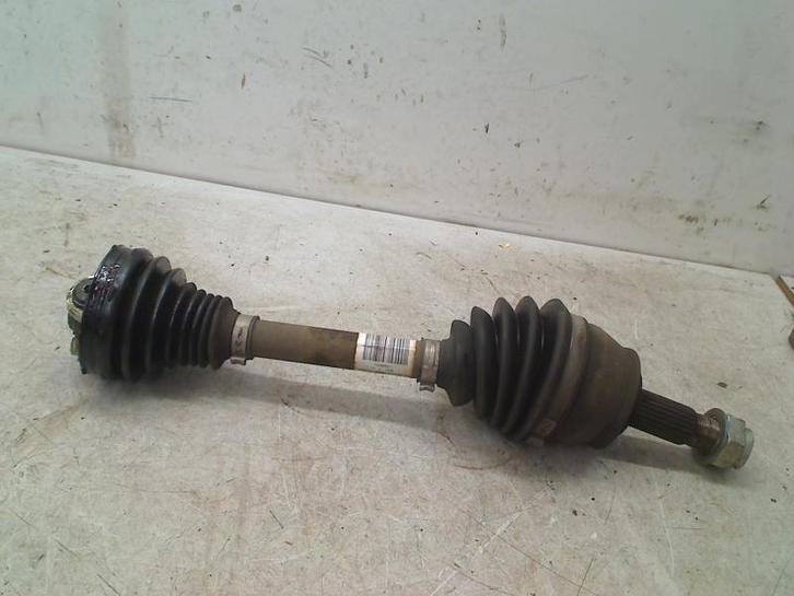 AANDRIJFAS RECHTS VOOR Abarth 500 / 595 / 695 (519554790), Auto-onderdelen, Remmen en Aandrijving, Overige automerken, Gebruikt