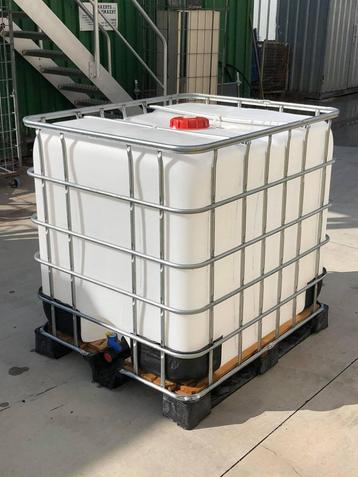 IBC's 1000L schülz melkwit op kunstofpallet  beschikbaar voor biedingen