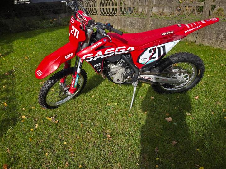 GasGas ec350f 2022, Motoren, Motoren | KTM, Particulier, Enduro, 11 kW of minder, 1 cilinder, Minimaal motorrijbewijs A2, LED Verlichting