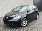 Volkswagen Golf Plus 1.4i 2008 164.000km, Voorwielaandrijving, Stof, Parkeersensor, Zwart