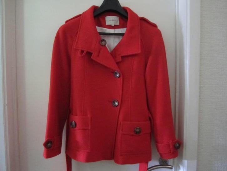 Wintermantel Gigue maat 38, Kleding | Dames, Jassen | Winter, Zo goed als nieuw, Maat 38/40 (M), Rood, Ophalen of Verzenden