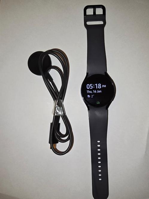 Samsung Galaxy Watch6 40mm graphite, Handtassen en Accessoires, Smartwatches, Zo goed als nieuw, Android, Zwart, Afstand, Calorieverbanding