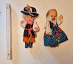 Twee poppen in traditionele klederdracht, Verzamelen, Ophalen of Verzenden