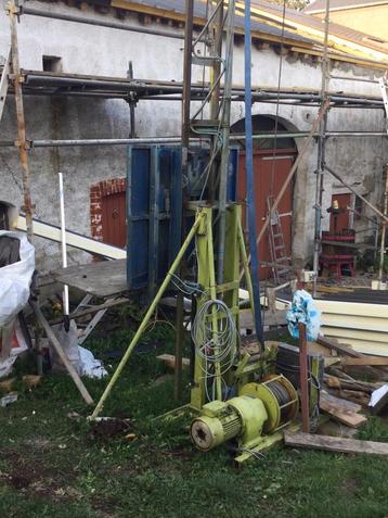 Ascenseur de chantier 7mtr 380v bouwlift beschikbaar voor biedingen