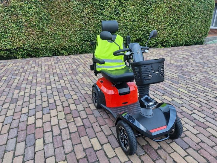 Scootmobiel Presto (Rood), Diversen, Brommobielen en Scootmobielen, Zo goed als nieuw, Life and Mobility, 36 t/m 45 km, 11 t/m 15 km/u