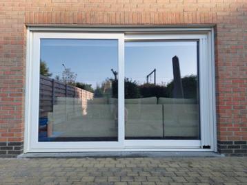 PVC schuifraam, raam en achterdeur (2019, crèmekleur) beschikbaar voor biedingen