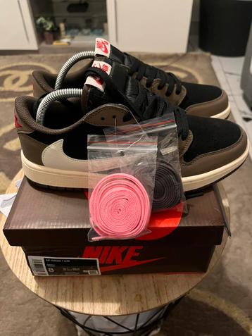 Machine basse Nike Travis Scott, Neuf, Enlèvement ou Envoi, Nike, Brun