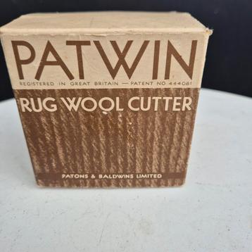 Tapijtwol snijder, bakeliet, beschikbaar voor biedingen