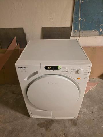 Miele  seche linge pompe a chaleur  8kg   très bonne état, Enlèvement, Comme neuf