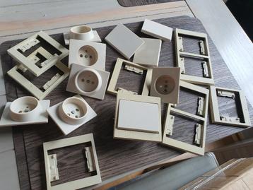Pièces NIKO vintage beschikbaar voor biedingen